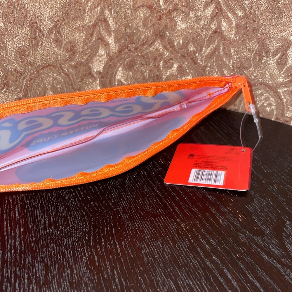 NWT Reese's Red Pencil Case - Picture 3 of 3